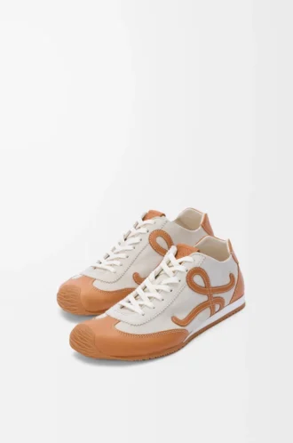 Ballet Runner 2.0 ungefüttert aus Hirschleder und pflanzlich gegerbtem Kalbsleder Soft White/Tan