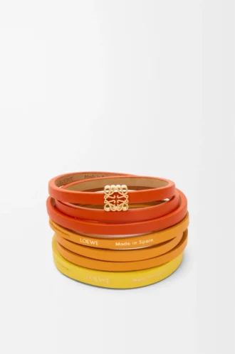 Doppelt gewundenes Armband aus Kalbsleder in leuchtendem Orange/Gelb