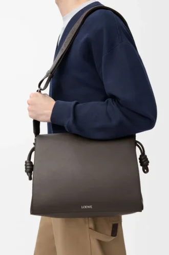 Flamenco Satchel aus glänzendem, geschmeidigem Kalbsleder Dunkelgrau
