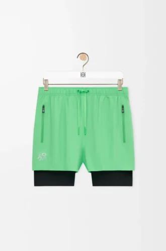 Funktionsshorts aus technischem Shell-Material Grün