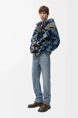 Gerade geschnittene Jeans aus Denim in Blau Gerade geschnittene Jeans aus Denim in Blau