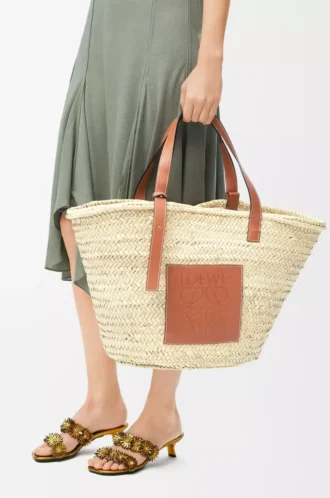 Großer Classic Basket aus Palmblättern und Kalbsleder Natur/Hellbraun