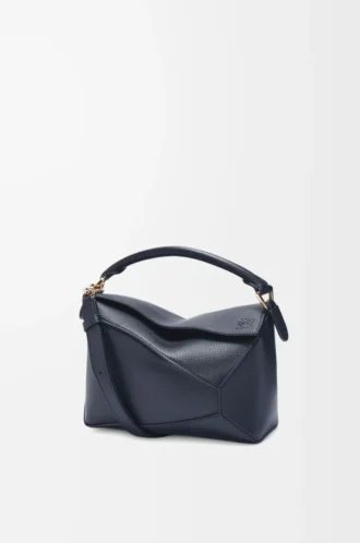 Kleine Puzzle Edge Tasche aus weichem genarbtem Kalbsleder Deep Navy