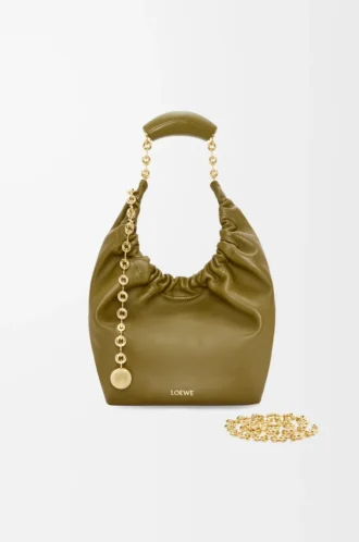 Kleine Squeeze-Tasche aus weichem Nappalammleder Olive