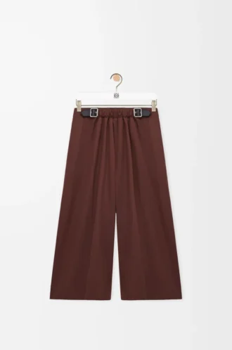 Kurze Hose mit Gürtel aus Baumwolle und Seide Kaffee