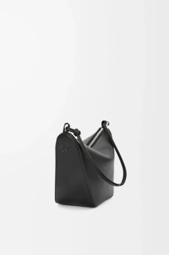 Mini Hammock Hobo aus klassischem Kalbsleder in Schwarz