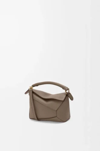 Mini Puzzle Edge Tasche aus weichem genarbtem Kalbsleder Taupe