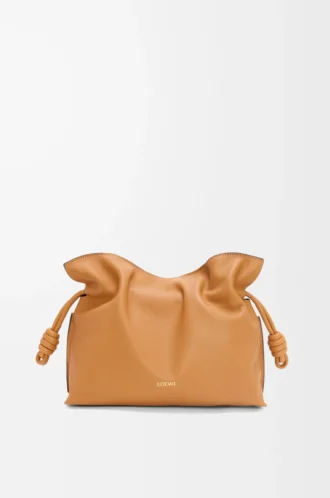 Mittlere Flamenco-Clutch aus Nappakalbsleder Warm Desert