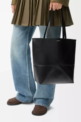 Mittlere Puzzle Fold-Tasche aus glänzendem Kalbsleder in Schwarz