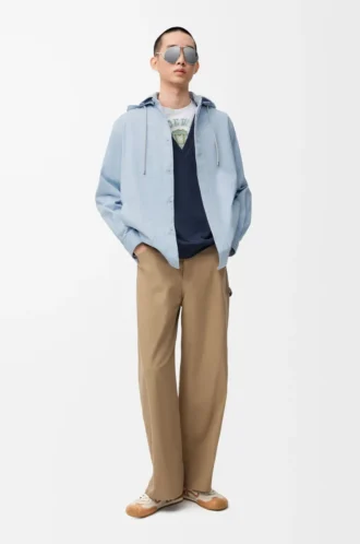 Overshirt mit Kapuze aus Baumwolle in Hellblau