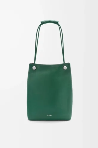 Pebble Hobo aus geschmeidigem genarbtem Kalbsleder Evergreen