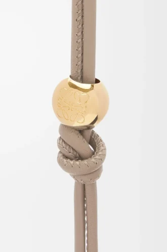 Personalisierungsband aus klassischem Kalbsleder Sand/Gold